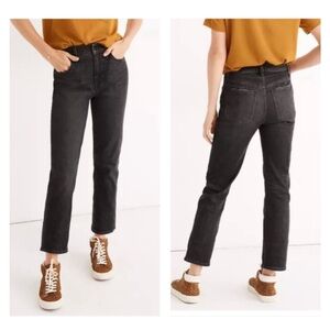 Madewell The Perfect Vintage Cropped Jean
Women's Size 28P in Faded Black